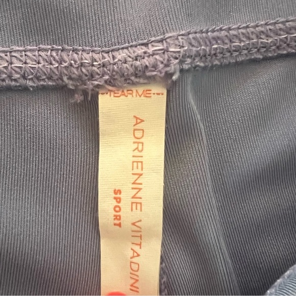 Adrienne Vitadini Sport Light Purple Gray Long Women's Biker Shorts Size Large - Picture 10 of 10